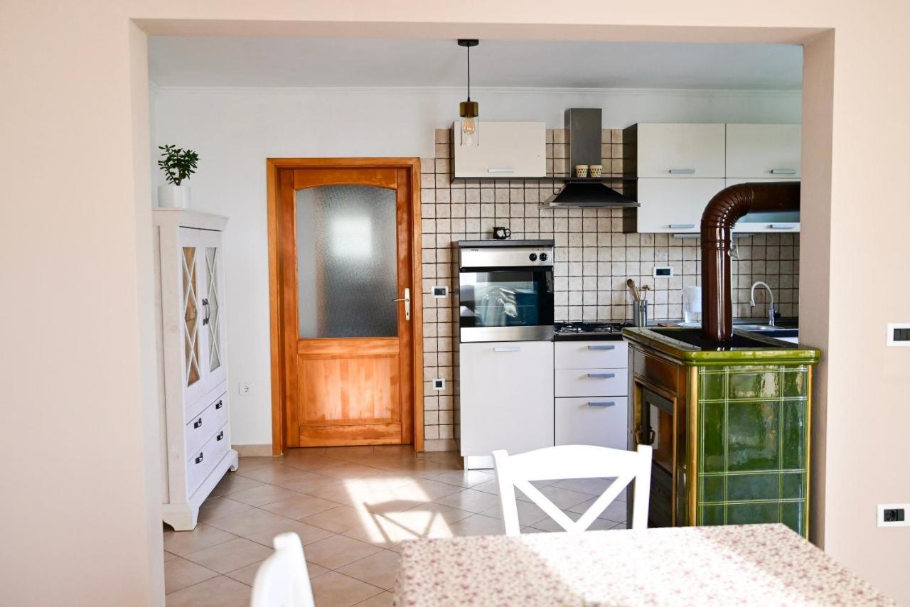 Apartment Laetitia Kastelir Luaran gambar